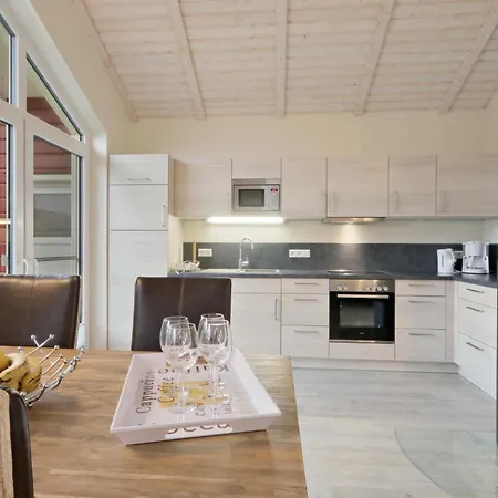 Awesome In With Kitchen 펜션